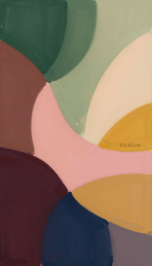 A vibrant, abstract composition focusing on the interplay of colors that embody drama with sophistication. In the foreground, rich, deep hues like navy blue and burgundy blend into lighter shades of pastel pink and mustard yellow, creating a dynamic contrast. In the middle, organic shapes intertwine, with subtle textures resembling brush strokes, evoking a sense of creativity and warmth. The background features a soft gradient moving from emerald green to a soothing beige, enhancing the overall depth. The lighting is warm and inviting, reminiscent of golden hour, casting gentle shadows that add dimension. This image should exude a cozy yet artistic atmosphere, ideal for inspiring DIY enthusiasts, with a touch of Pinterest aesthetic. The brand name "KlickKiste" subtly represents the home decor inspiration theme in its essence.