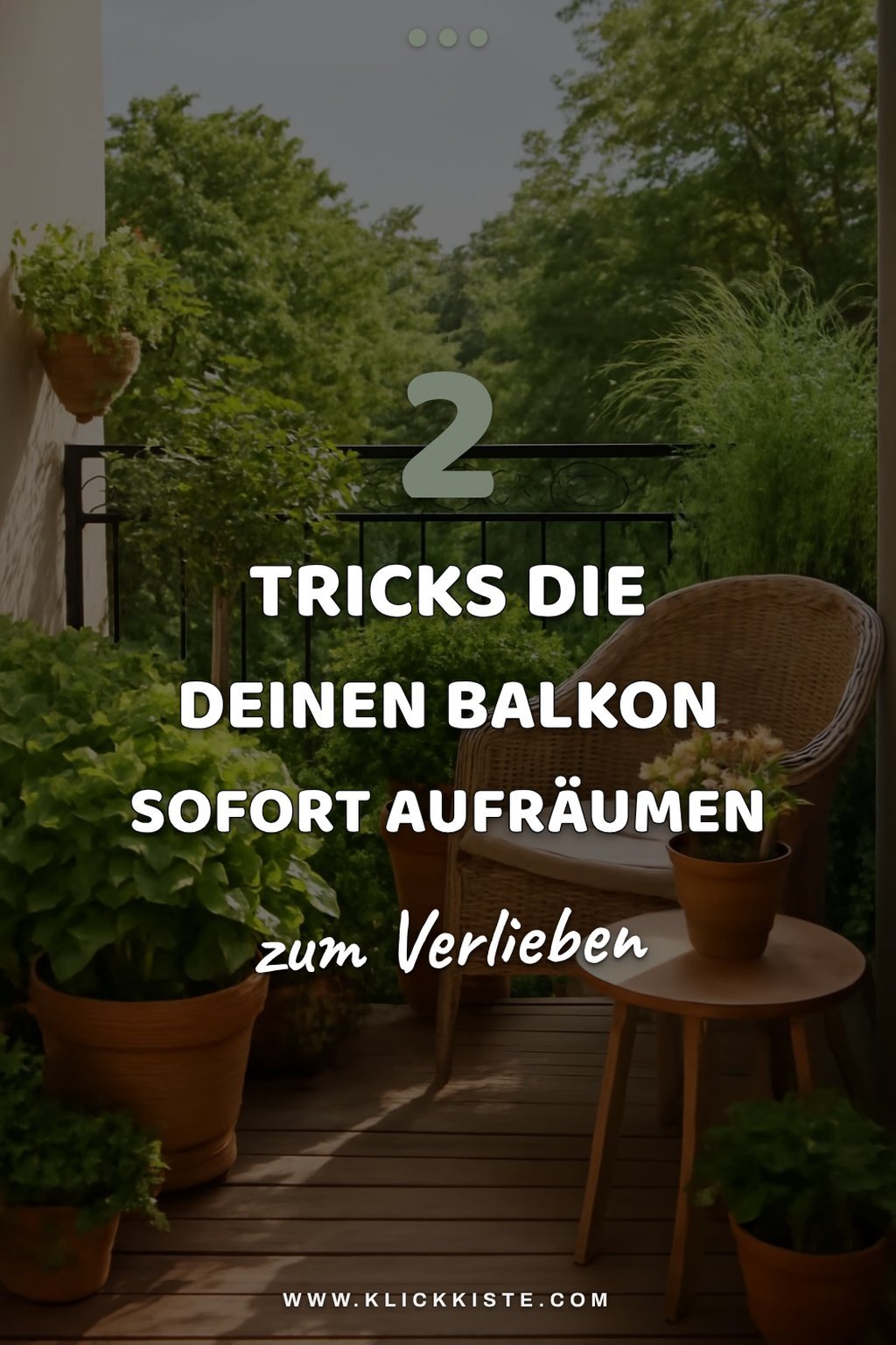 So schaffst du Stauraum auf deinem Balkon