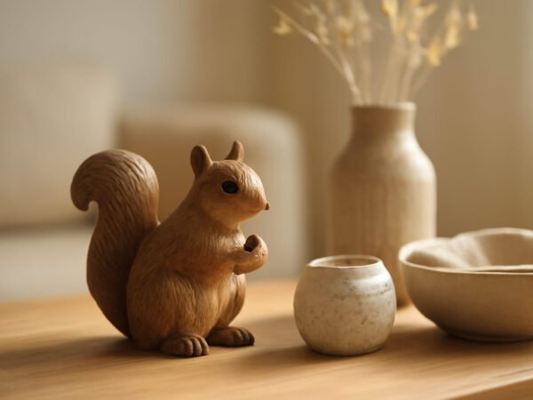 Herbstdeko Eichhörnchen basteln: 6 Schritte zum Ergebnis